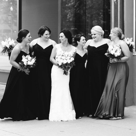 Elegant black bridesmaid dress - Picture 5 of 5